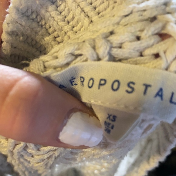 Sweater - Picture 4 of 4